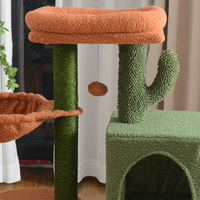 Tour à chat multi-niveaux pour chats d'intérieur, avec perchoirs en peluche, griffoir et grandes grottes