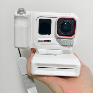 Venta al por Mayor de la Cámara de Acción <span class=keywords><strong>Insta</strong></span> <span class=keywords><strong>360</strong></span> Ace Pro 2 Glacier White Play Set, Video 8K, Pantalla Abatible de 2.4 Pulgadas, Chip Dual IA, Lente Leica - Product Image 1