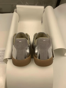 2026 Baskets de luxe de créateur de qualité supérieure en cuir véritable pour femme, décontractées, rétro, classiques, pour la marche, tendance et à la mode, plates - Product Image 5