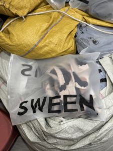Lote de Ropa de Moda para Mujer, Surtido de Croptops, Ropa al Por Mayor, Vestidos Nuevos de Diferentes Marcas - Product Image 4