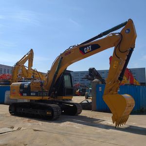 Excavatrice sur chenilles Caterpillar 320D d'occasion, 20 tonnes, modèle 2023, moteur et boîte de vitesses d'origine, occasion - Product Image 1