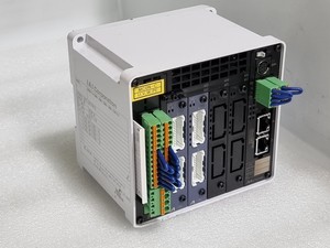 Controlador de Actuador IAI MCON-C-4-20WAI-20WAI-20WAI-20WAI-ECM-0-0 Usado - Product Image 3
