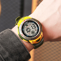 Montres de sport décontractées pour hommes, chronographe, montre-bracelet pour le camping en plein air, lampe torche LED, montre numérique étanche