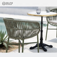 Chaise de salle à manger d'extérieur pliable moderne, durable et confortable, avec structure en aluminium de style parisien, tressage en corde, résistante aux UV, pour hôtels, parcs et villas