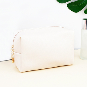 Pochette Impermeabile all'Ingrosso con Cerniera <span class=keywords><strong>Borse</strong></span> per Cosmetici Logo Personalizzato Borsa da Viaggio per <span class=keywords><strong>Trucco</strong></span> da Donna Beauty Case Professionale Personalizzato - Product Image 4