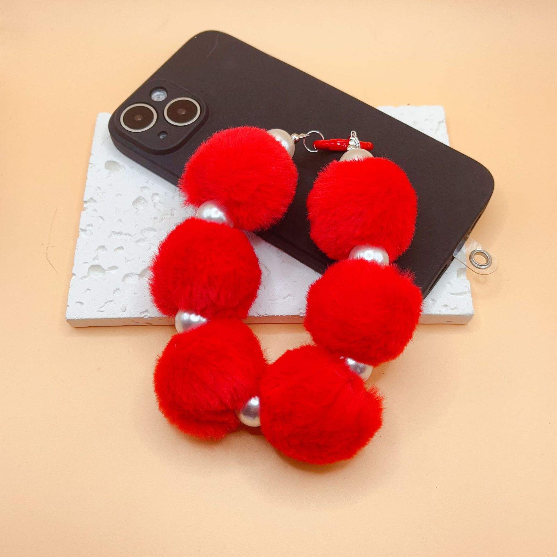 สีแดงสด