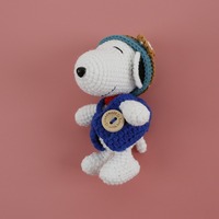 Porte-clés amigurumi chien au crochet fait main, pendentif de sac, décoration créative pour chambre d'enfant, jouet cochon mignon en peluche, cadeau en bois tressé