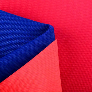 Tissu imperméable en polyester enduit PU 600D fabriqué en Chine pour sacs, tentes et bagages - Product Image 3