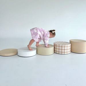 Pierres de marche en mousse souple compressible pour enfants, personnalisables OEM, jouet éducatif pour salle de jeux, blocs de jeu, mobilier - Product Image 2