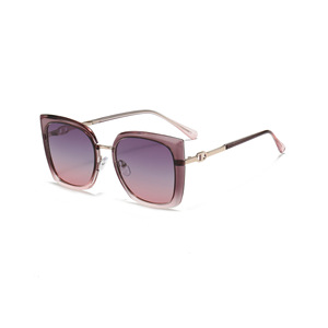 Gafas de Sol Polarizadas Extra Grandes de Moda Ks-3924 para Mujer, Protección UV400, Marco de Metal y Plástico, Lentes TAC, Color Negro - Product Image 2