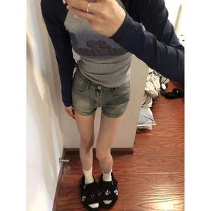 กางเกงขาสั้นผ้ายีนส์ย้อนยุคสำหรับผู้หญิงกางเกงเอวกลางยางยืดทรงสกินนี่ทรงตรงสไตล์เกาหลีย้อนยุคสำหรับฤดูร้อนของ2025 - Product Image 5