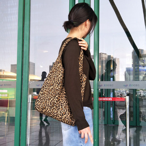 Reusable Women's Canvas Tote <b>Bag</b>-Large Capacity Eco-Friendly Leopard Print Magnetic Clasp for Daily Groceries <b>Travel</b> Work Use - Product Image 5