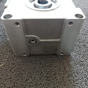 Reductor de Velocidad de Engranaje Helicoidal Atlanta Gearbox 5904007, de Una Etapa, Montaje Vertical, Nuevo y Original - Product Image 3