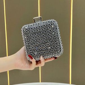 Sac fourre-tout transparent en gelée avec poignée, vente directe usine, élégant, grande capacité, pour femme, idéal pour l'été et les voyages - Product Image 4