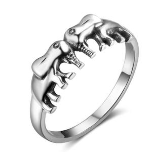 Anello a Forma di Elefante F197 in Argento 925, Gioiello Vintage Unisex per Uso Quotidiano - Product Image 5