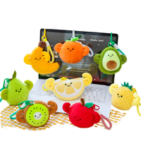 Schattige gespierde fruit pluche sleutelhangerset Kawaii buigende fruit dierenpop hanger grappige knuffel speelgoed tas polyester PP katoen