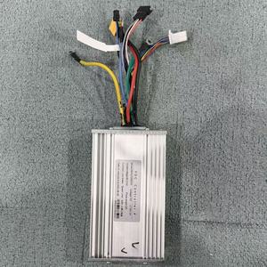 ขายตรงจากโรงงาน ชุดควบคุมมอเตอร์ไร้แปรงถ่าน 72V 8000W 10000W 72V 50A สำหรับซ่อมแซมสกู๊ตเตอร์ไฟฟ้า อะไหล่ทดแทน - Product Image 5