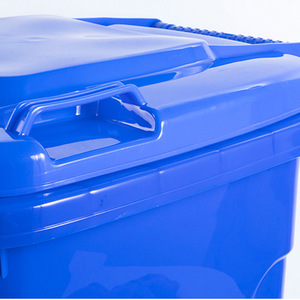 Contenedor de Basura de Plástico Reforzado para Exteriores, 50L, Rectangular, con Tapa Abatible - Product Image 1