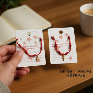 Pulsera de Nudo de Siete Estrellas con Letra F, Cordón Rojo y Dije Chapado en Oro, Joyería de Moda - Product Image 3