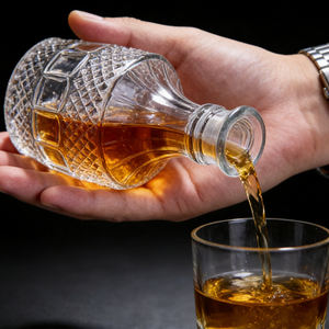 Decanter per Vino in Cristallo Extra Bianco di Alta Qualità Personalizzato per Bar o Feste - Product Image 5