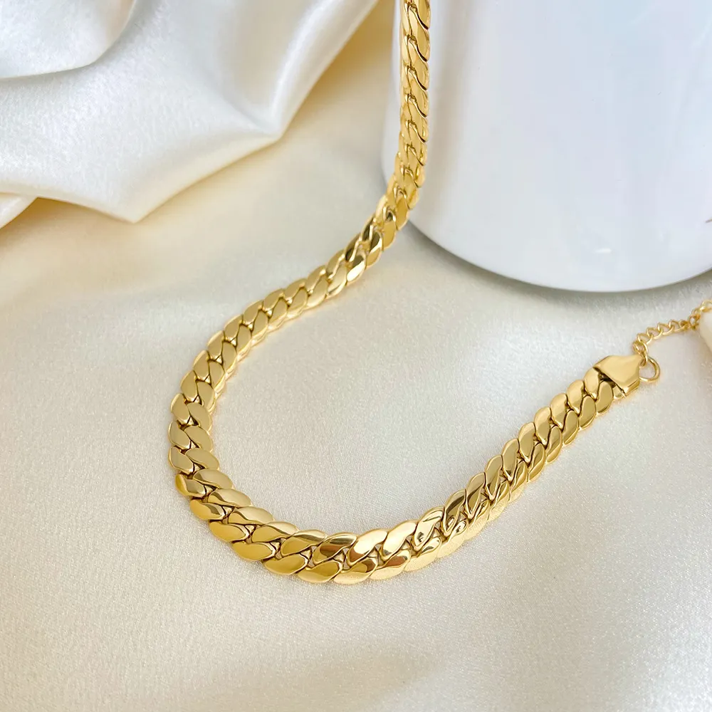 2023 New Fashion Stainless Steel 18k Gold Plated Retro Overlapping Braided Thick Chain Flat Snake Bone Chain Necklace Jewelry