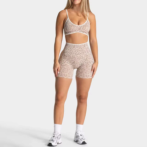 Ensemble 2 pièces soutien-gorge <span class=keywords><strong>de</strong></span> <span class=keywords><strong>sport</strong></span> et short imprimé léopard pour femme, col en U, bordure contrastante, rembourré, taille haute, effet push-up, tenue <span class=keywords><strong>de</strong></span> <span class=keywords><strong>sport</strong></span> - Product Image 3