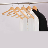 Cintres en bois de Style classique, accessoires de haute qualité, vente en gros pas cher, offre spéciale