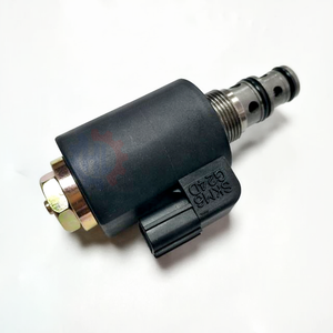 صمام الملف اللولبي للمضخة الهيدروليكية لقطع غيار الحفارات SKM6G24D SKM6-G24D 38553-61040 KWE6K-22/G24D16B لـ SK210 SK200-1 SK200-3 SK200-5 - Product Image 3