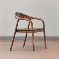 Chaise de salle à manger simple en bois massif de style nordique pour restaurant et salle à manger décontractée