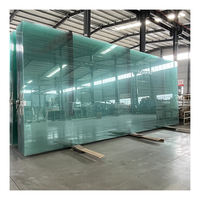 Verre flotté transparent de qualité stable, feuilles brutes, plusieurs épaisseurs disponibles pour serres et façades architecturales