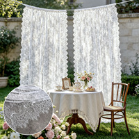 Rideau en dentelle et gaze noir et blanc avec tissu de fond français, idéal pour les arrière-plans de photos de mariage et de fêtes