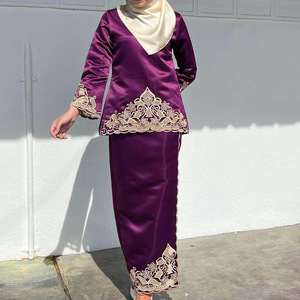 Vente en gros 2023 robe musulmane élégante noire 1 pièce <span class=keywords><strong>chat</strong></span> mode Raya imprimé fleuri Baju Kurung Lelaki Abaya à Dubaï - Product Image 4