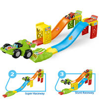Circuit de course 3 en 1 avec 2 voitures à roue libre, combinaisons multiples pour les enfants, course interactive et défis de cascades