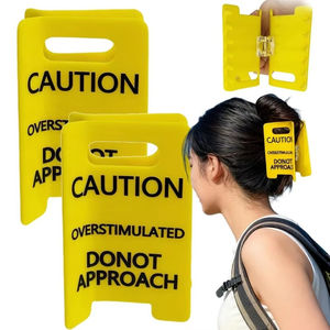 Pince à cheveux LM « Attention : Surstimulé » – Ne pas s'approcher, cheveux épais – Clips amusants en plastique jaune – Cadeau décontracté - Product Image 4