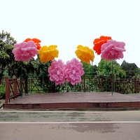 Lampe florale interactive en alliage d'aluminium rouge à détection de mouvement pour l'éclairage paysager de sites touristiques, de rues et de mariages