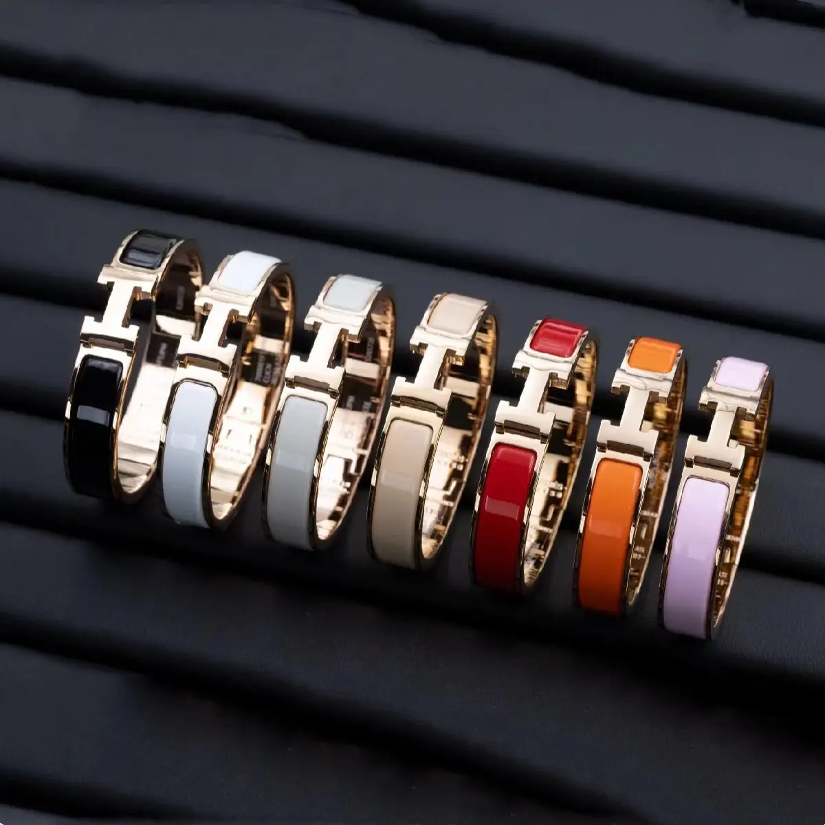 High Quality Non Fading Popular Stainless Steel H Bracelet 316l Enamel Bracelet Women's Jewelry Factory Direct Sales