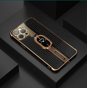 Funda de lujo a rayas chapada en oro para <span class=keywords><strong>iPhone</strong></span> 12 11 Pro Max 7 <span class=keywords><strong>8</strong></span> <span class=keywords><strong>Plus</strong></span> XR XS, cubierta de silicona electrochapado para <span class=keywords><strong>iPhone</strong></span> <span class=keywords><strong>SE</strong></span> <span class=keywords><strong>2020</strong></span> - Product Image 2