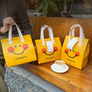 High Quality Recyclable <b>Custom</b> Logo Non Woven Disposable Thermal Insulated Food Cooler Bag for Cake Coffee Sandwich Delivery - Product Image 1