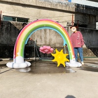 Jouet d'arrosage gonflable arc-en-ciel pour enfants, arroseur LC, pour jouer dans l'eau, longue durée sur 6 pieds, amusant, dans l'arrière-cour, pour l'été