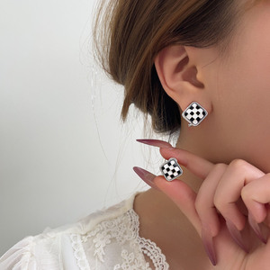 S925 Sterling <b>Silver</b> Checkerboard <b>Stud</b> <b>Earrings</b> For Women Geometric Design Everyday Wear Bezel Setting - Product Image 3