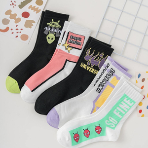Nouvelle Arrivée Chaussettes Courtes pour <span class=keywords><strong>Femme</strong></span> 100% Coton Gris Blanc Noir Chaudes et Confortables pour Usage Quotidien - Product Image 2