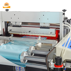 Máquina automática para fabricar <span class=keywords><strong>bolsas</strong></span> <span class=keywords><strong>de</strong></span> polietileno Máquina <span class=keywords><strong>de</strong></span> sellado <span class=keywords><strong>de</strong></span> corte <span class=keywords><strong>de</strong></span> <span class=keywords><strong>bolsas</strong></span> <span class=keywords><strong>de</strong></span> plástico <span class=keywords><strong>de</strong></span> película inferior para embalaje - Product Image 5