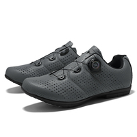 Chaussures de vélo tout-terrain durables avec semelle en caoutchouc, tige respirante et creuse, amortissantes pour le VTT
