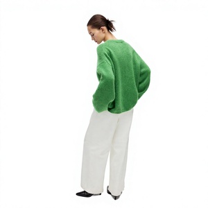 Sweat-shirt en mohair personnalisé pour femme, vente en gros, pull oversize doux et moelleux, col rond, chaud, streetwear d'hiver, mode décontractée de luxe - Product Image 3