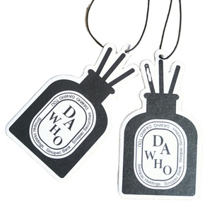 Ambientador de papel de algodón para coche personalizable, aceite esencial, Perfume para coche con forma única y aromas, producto de aromaterapia - Product Image 1