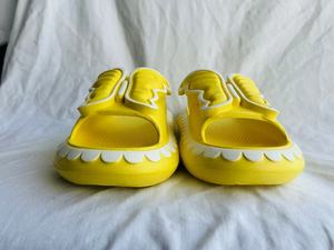 Ciabatte Gialle a Farfalla in EVA Antiscivolo Estive per Casa, Misura 37 38 39 40, Stile Zoccolo a Punta Aperta - Product Image 2