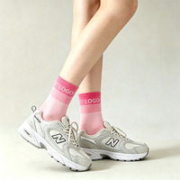 Chaussettes de sport en tricot à motif de dessin animé personnalisées OEM pour enfants, saison printemps, avec logo personnalisé