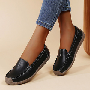Mocassins Décontractés Plats pour <span class=keywords><strong>Femme</strong></span> 2025 à Surface Souple, Chaussures Confortables à Enfiler de Grande <span class=keywords><strong>Taille</strong></span> pour Maman, Collection Automne - Product Image 2