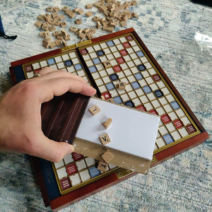 Boîte de jeu de <span class=keywords><strong>mots</strong></span> <span class=keywords><strong>croisés</strong></span> en bois pliable Portable pour <span class=keywords><strong>les</strong></span> festivals de voyage en plein air nouvel an école autre pour la lettre - Product Image 1