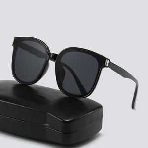 Gafas de sol unisex con montura negra, lentes de PC, protección UV400, tipo 3, para conducir, con estuche, Yc2325 F3 - Product Image 1